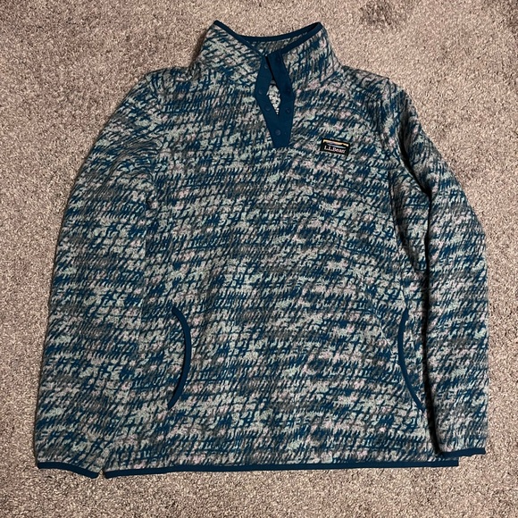 LL Bean Pullover - Picture 1 of 4